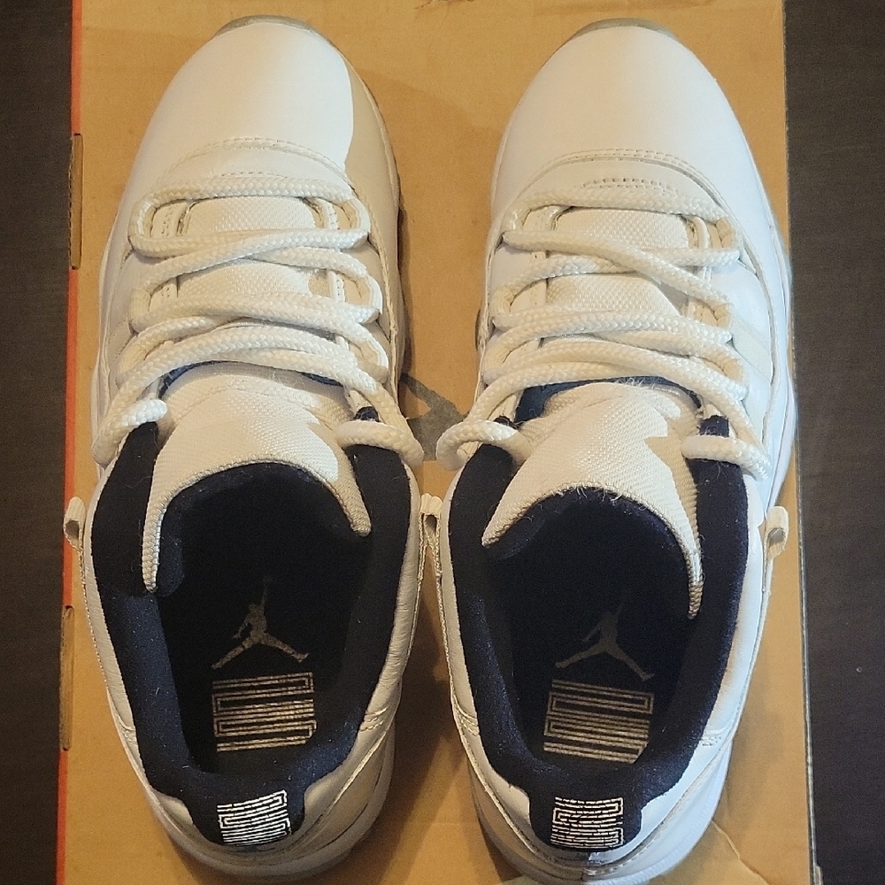 Jordan 11 Retro Low "Legend Blue" (2021) Mens 8 Womens 9.5 EUC W/OG BOX - Picture 6 of 10